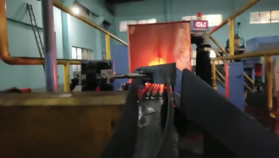 轎車(chē)球籠萬(wàn)向節(jié)鍛造全自動(dòng)化生產(chǎn)線 鍛壓機(jī)械手