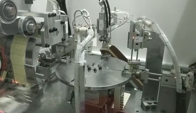 全自動貼標機設(shè)備